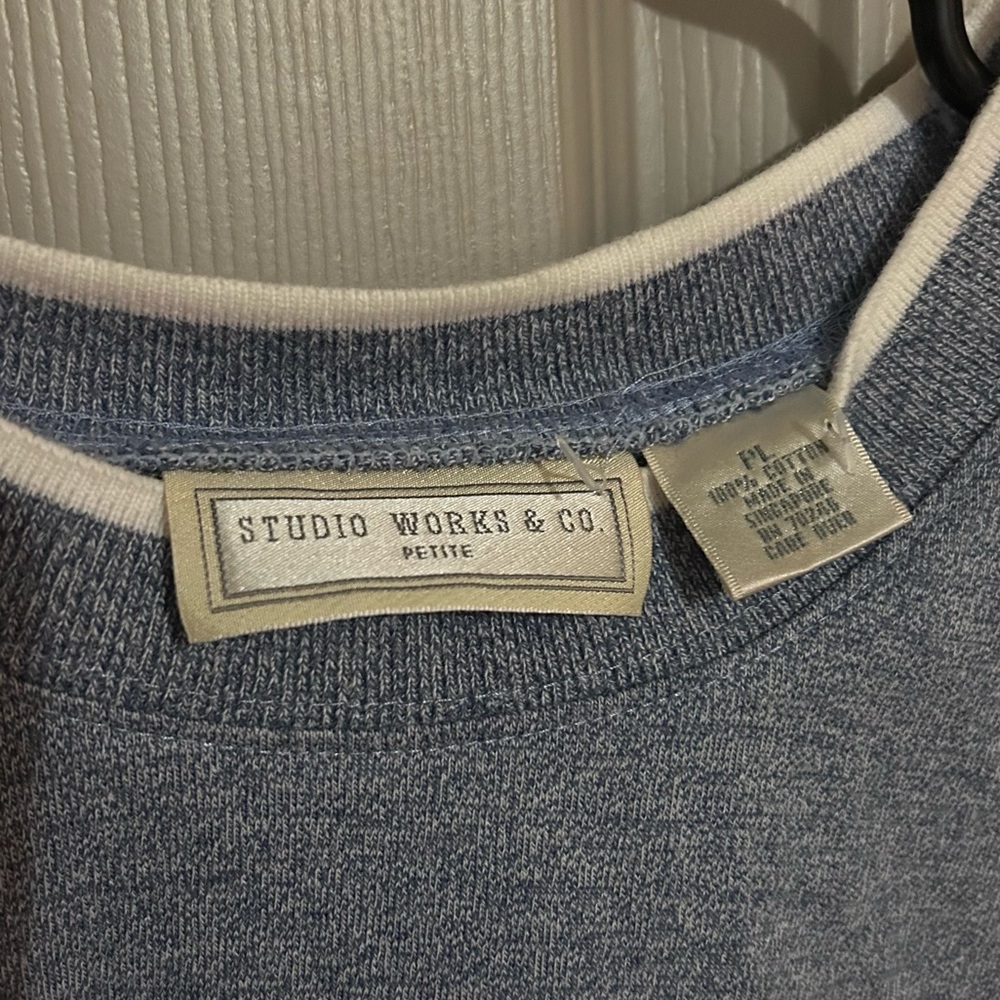 Studio Works & Co. Top - Picture 3 of 3